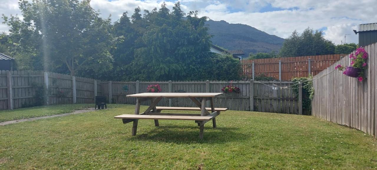 Village Lodge - Carlingford Kültér fotó