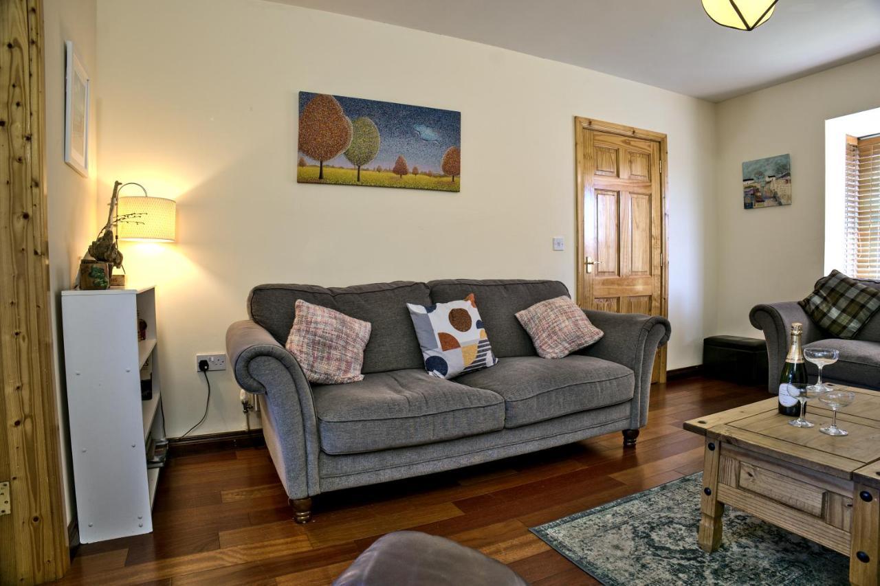 Village Lodge - Carlingford Kültér fotó
