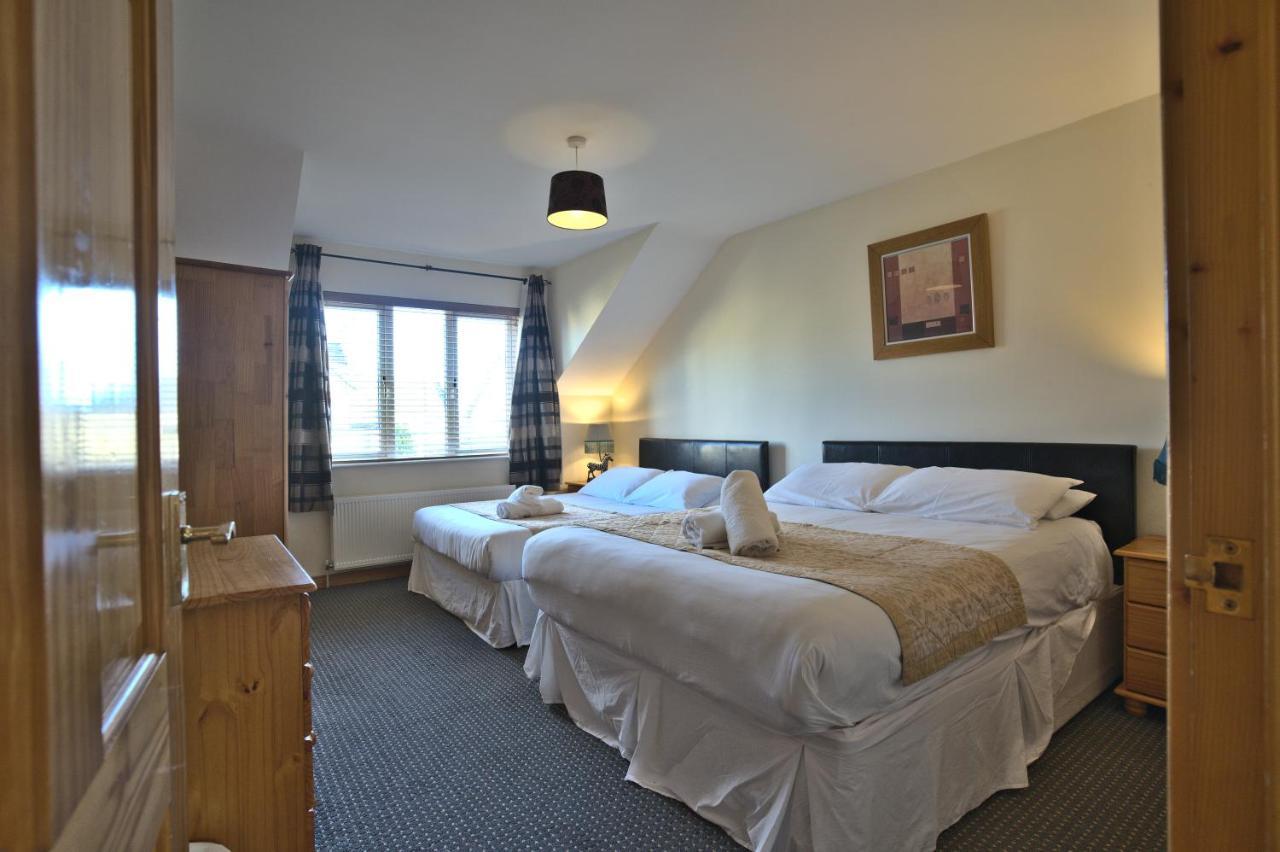 Village Lodge - Carlingford Kültér fotó